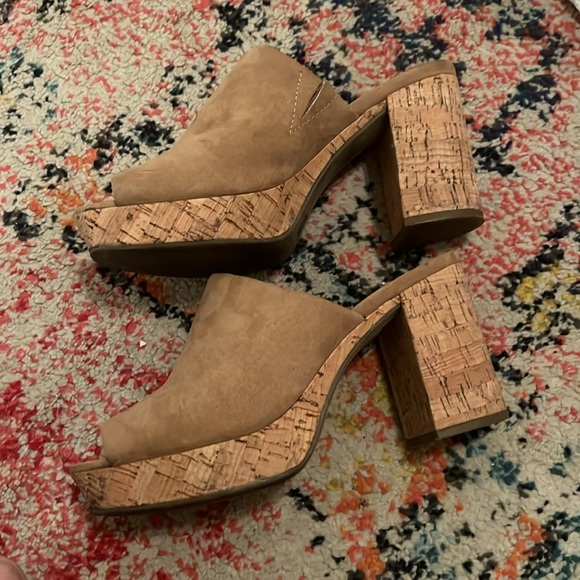 Target Nessa Platform Mule - Picture 4 of 5